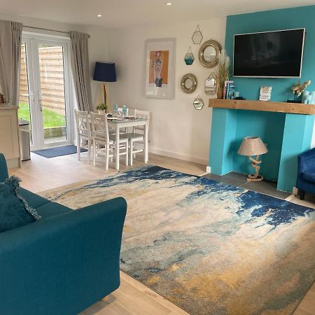 The Bolt Hole Hythe Panoramic Coast And Sea Views Villa Exteriör bild