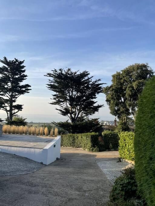 The Bolt Hole Hythe Panoramic Coast And Sea Views Villa Exteriör bild