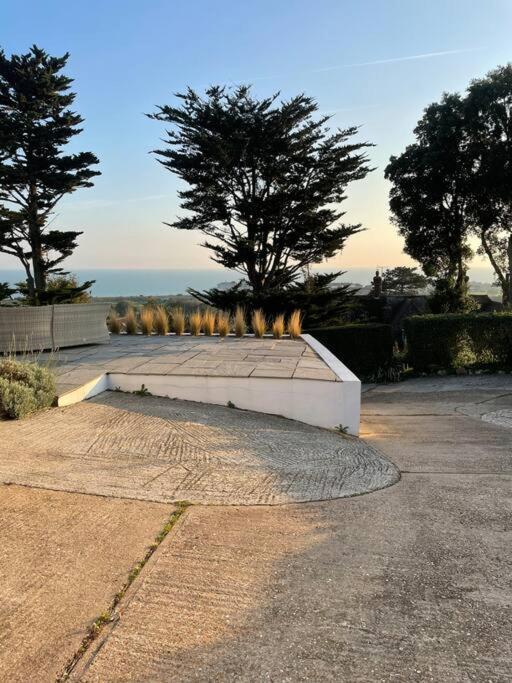The Bolt Hole Hythe Panoramic Coast And Sea Views Villa Exteriör bild